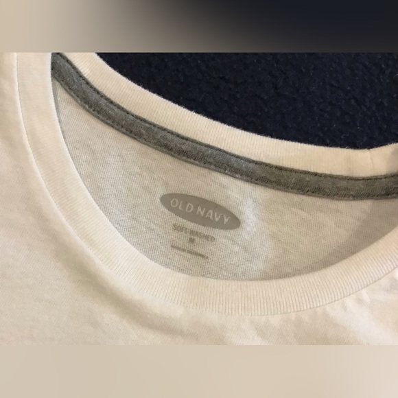 Old Navy graphic NYC bridge t-shirt - Picture 3 of 4